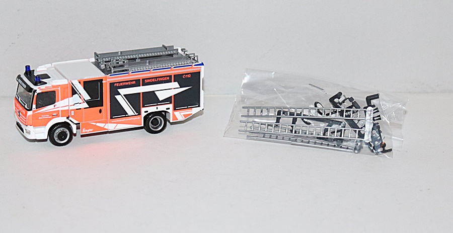 Herpa 954556 |  Mercedes-Benz Atego `13 | Ziegler Z-Cab | Feuerwehr Sindelfingen | 1:87