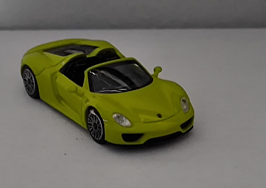 Minichamps 870062134 | Porsche 918 Spider | 2013 | gelbgrün | 1:87