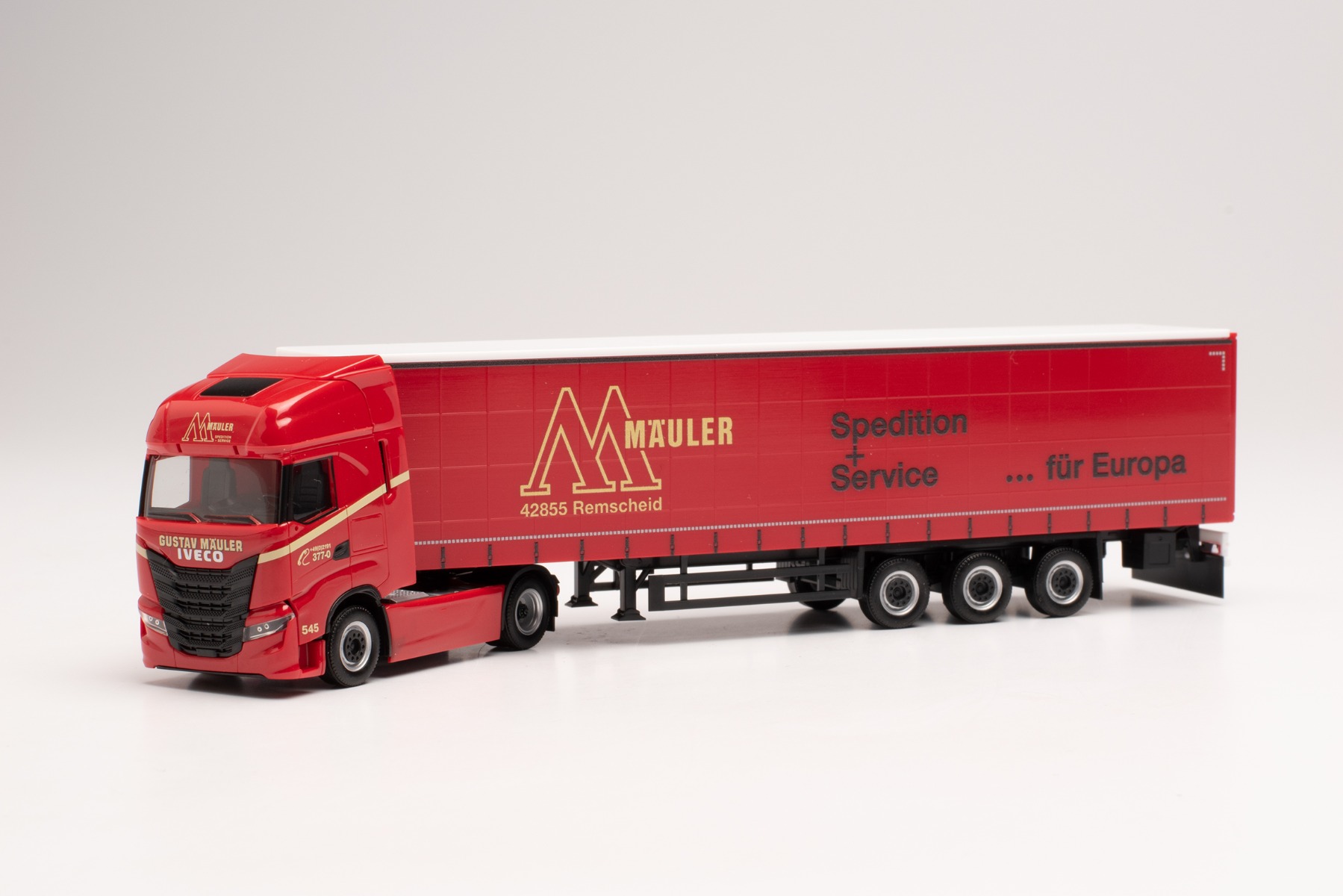 Herpa 314121 - Iveco S-Way Gardinenplanen-Sattelzug - Gustav Mäuler. 1:87
