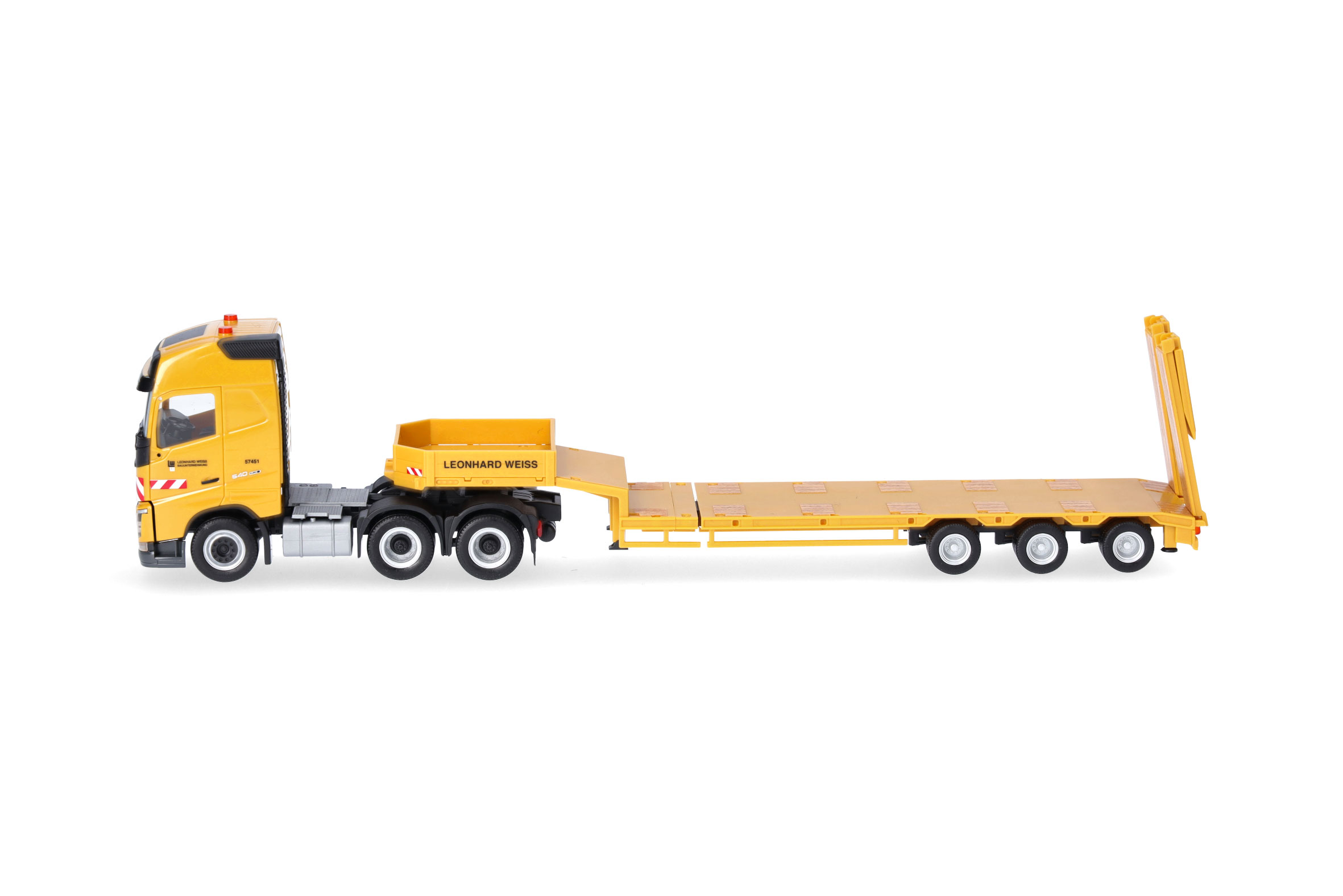 Herpa 958608 | Volvo FH GL 2013 Semitieflade-Sattelzug mit Rampen 3a/3a | Leonhard Weiss | 1:87