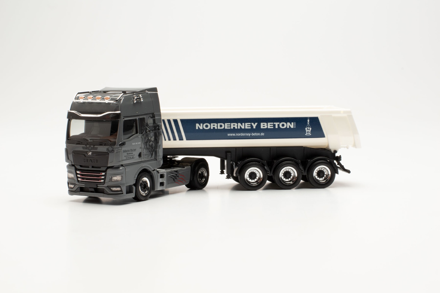 Herpa 950671 - MAN TGX GX Individual Rundmulden-Sattelzug "Norderney Beton/Janssen & Fischer". 1:87