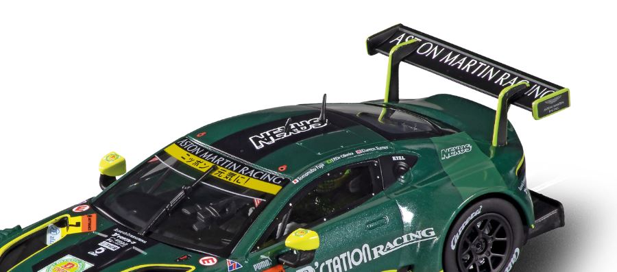 20091128 Carrera 1:32 | Kleinteile| Aston Martin Vantage GT3 | D-Station Racing No.7