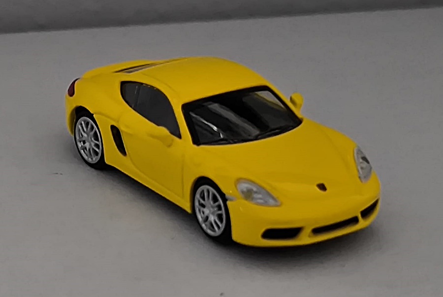 Minichamps 870065224 | Porsche 718 Cayman | 2016 | gelb | 1:87