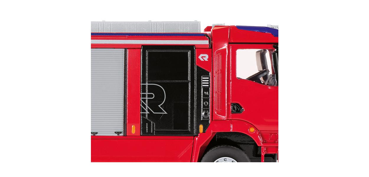 Wiking 043196 - Feuerwehr - Rosenbauer AT (MAN TGM) (2020). 1:43