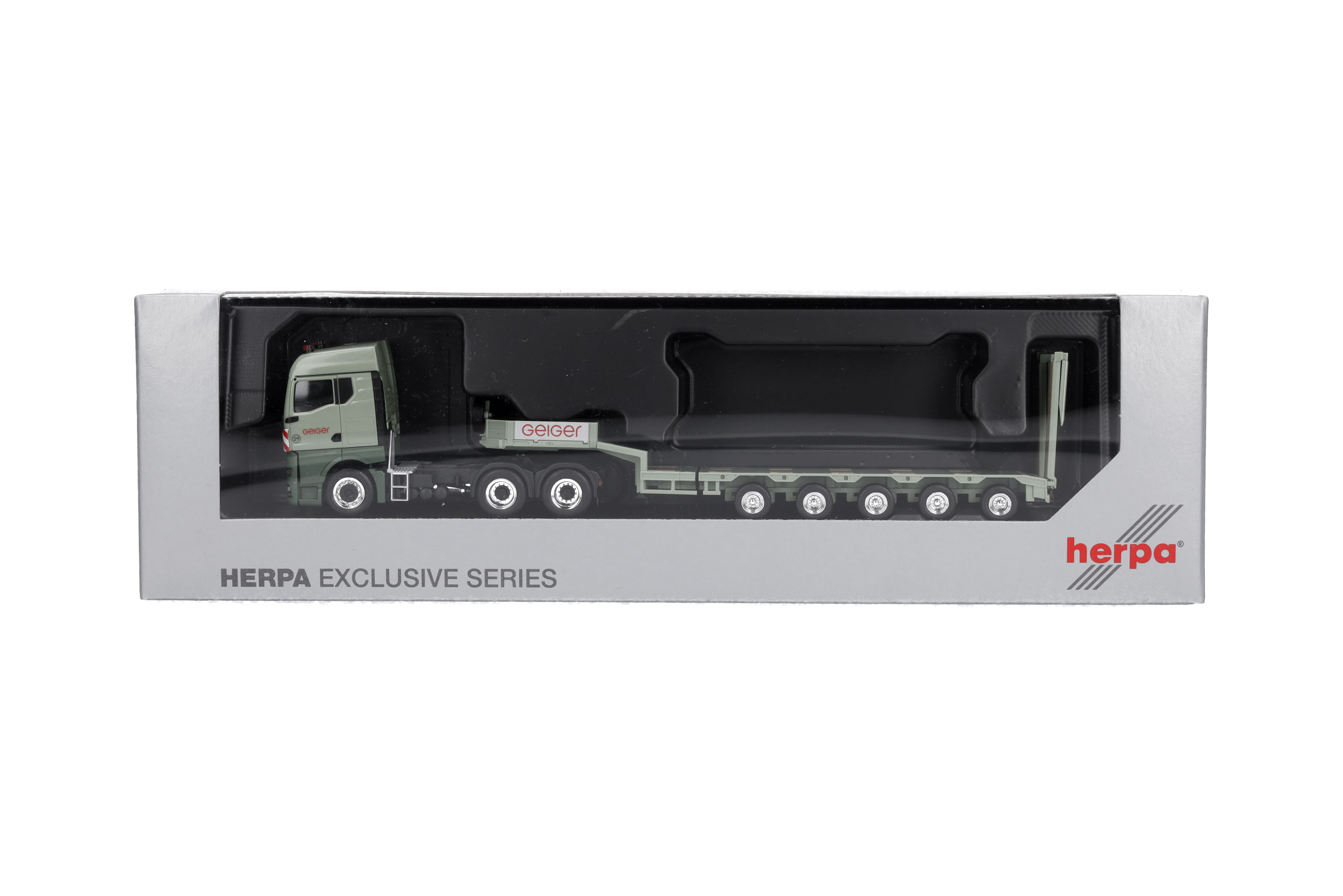 Herpa 958585 | MAN TGX GM Semitieflade-Sattelzug mit Rampen | Geiger | 1:87