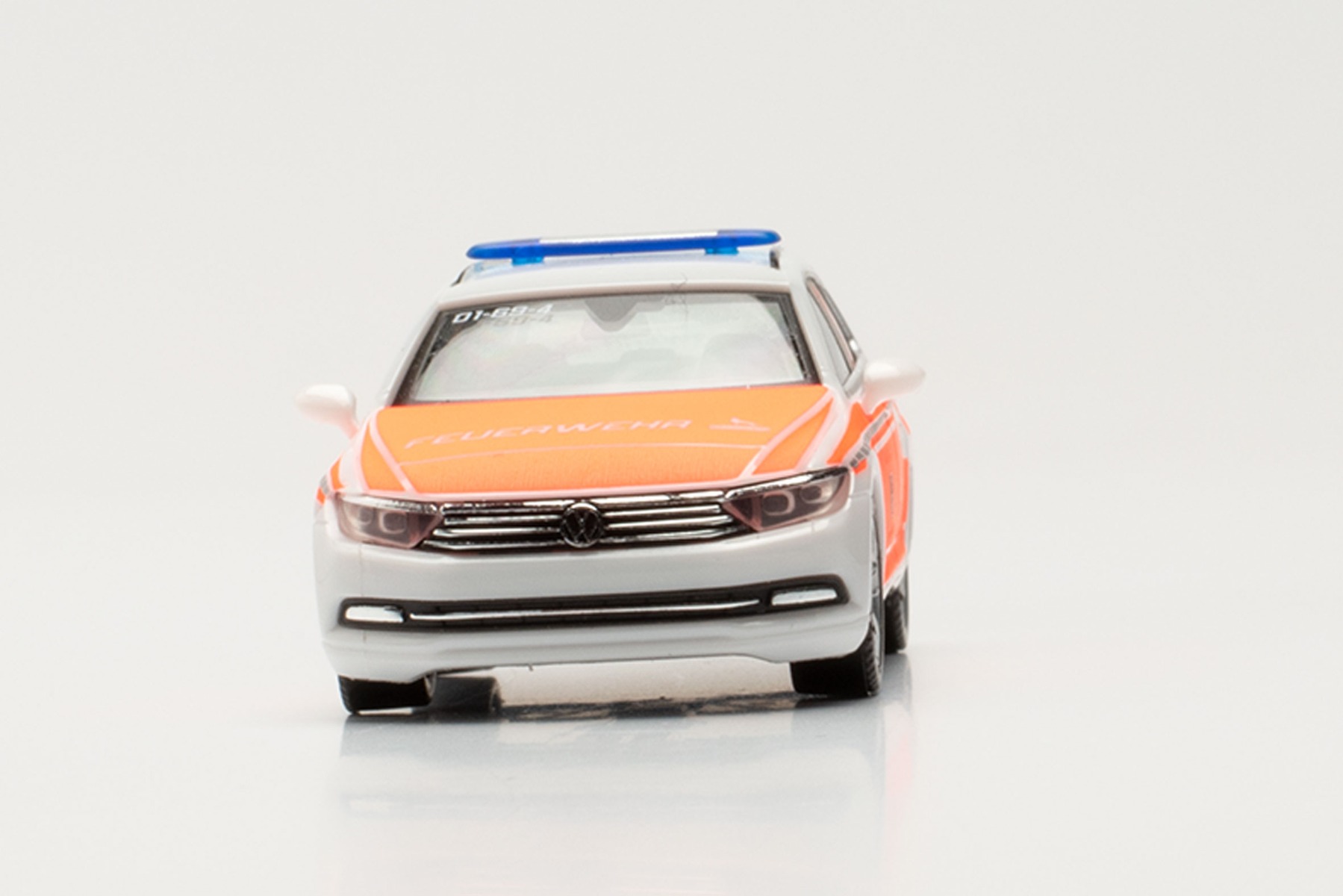 Herpa 096751 - Volkswagen Passat Variant - Feuerwehr Wolfsburg. 1:87