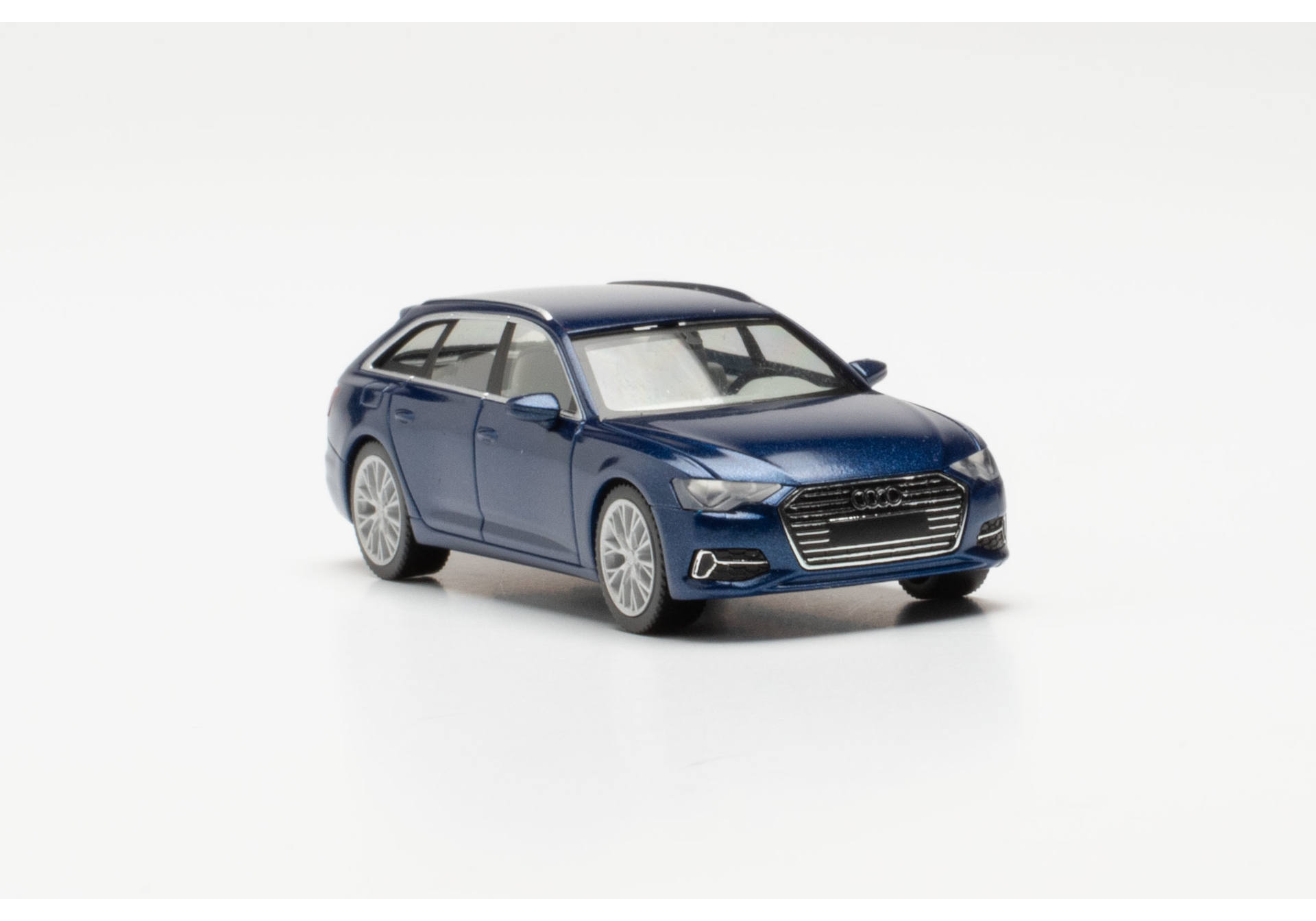 Herpa 430647-004 | Audi A6 Avant, sepangblau metallic | 1:87