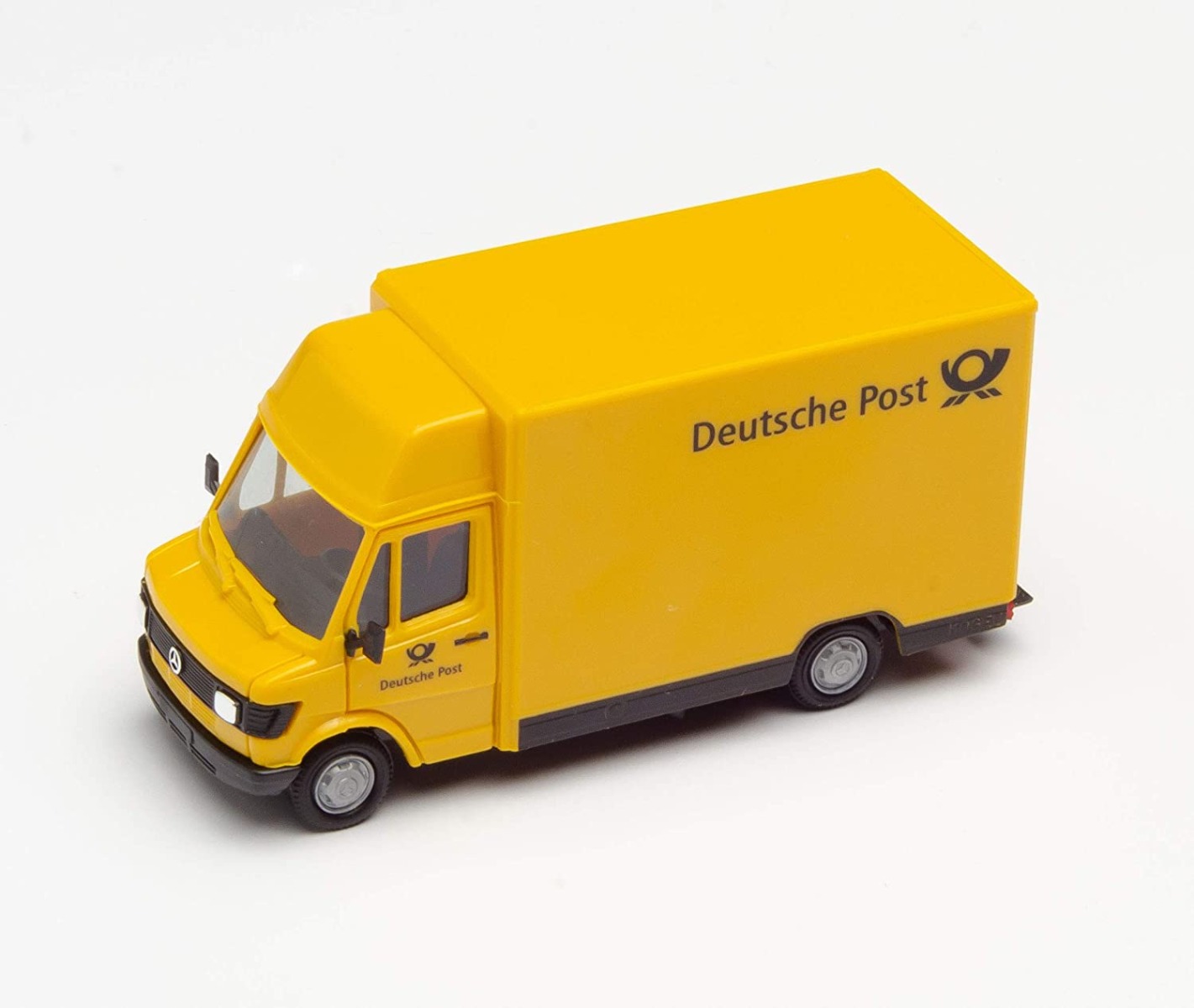 Herpa 094207 - Mercedes-Benz 207D Kögel - Deutsche Post. 1:87