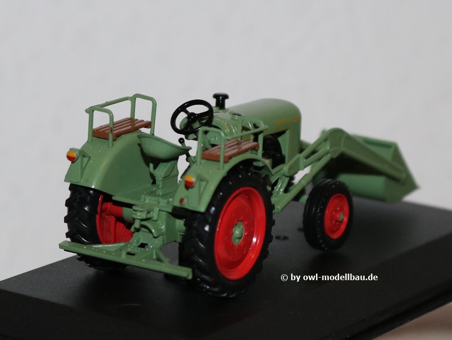Atlas/Hachette G1627076 - Fendt Dieselross F25 (1951) mit Frontlader. 1:43