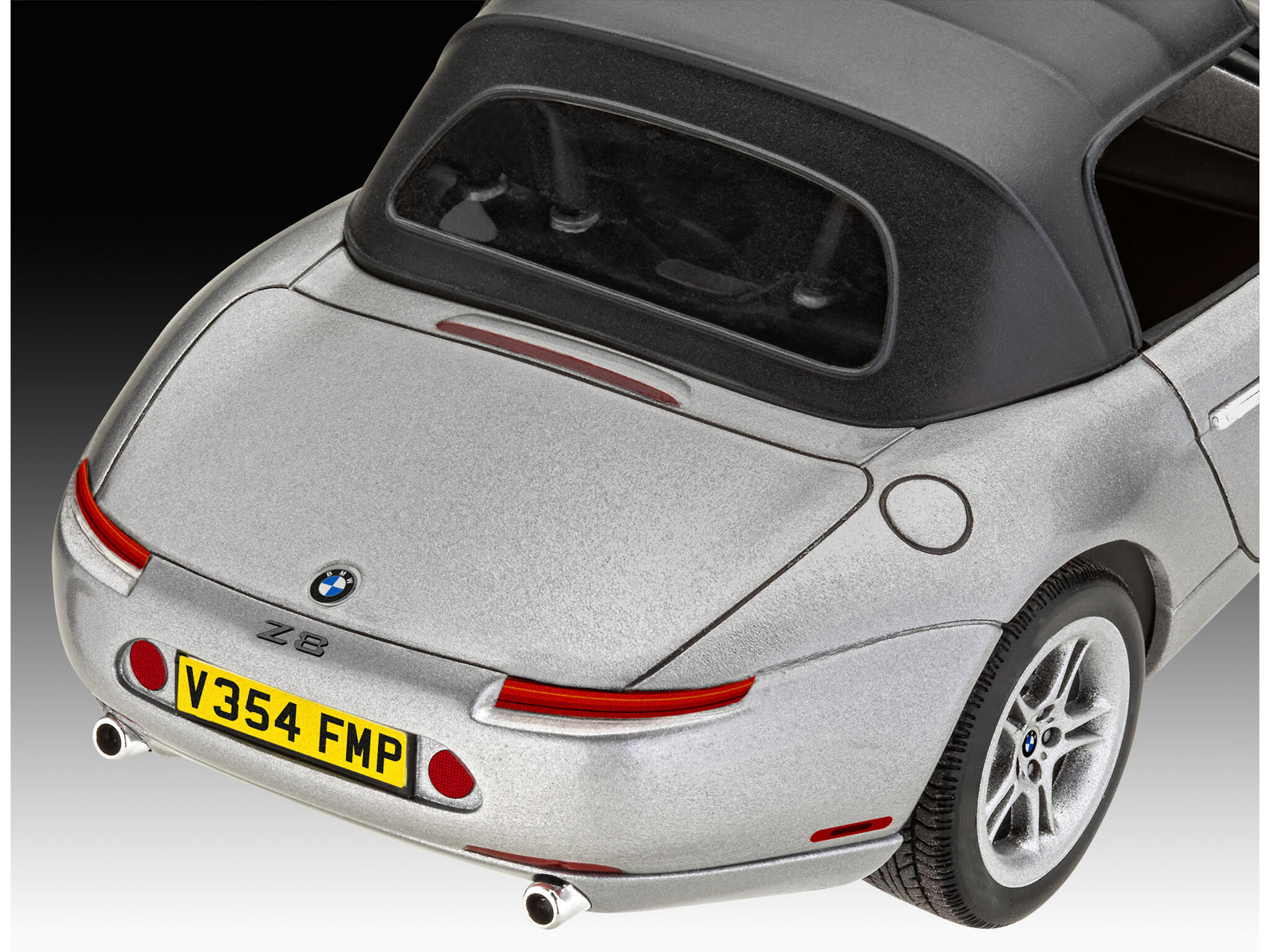 Revell 05662 | Geschenkset | BMW Z8 (James Bond 007) | The World Is Not Enough | 1:24