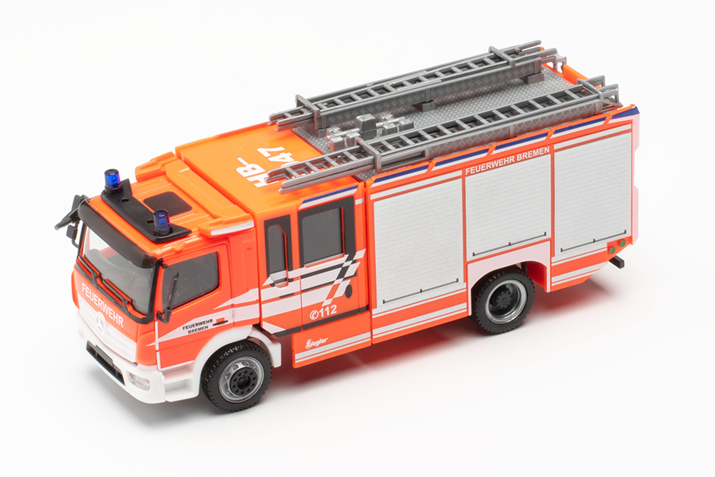 Herpa 097420 | Mercedes-Benz Atego '13 Ziegler Z-Cab | Feuerwehr Bremen | 1:87