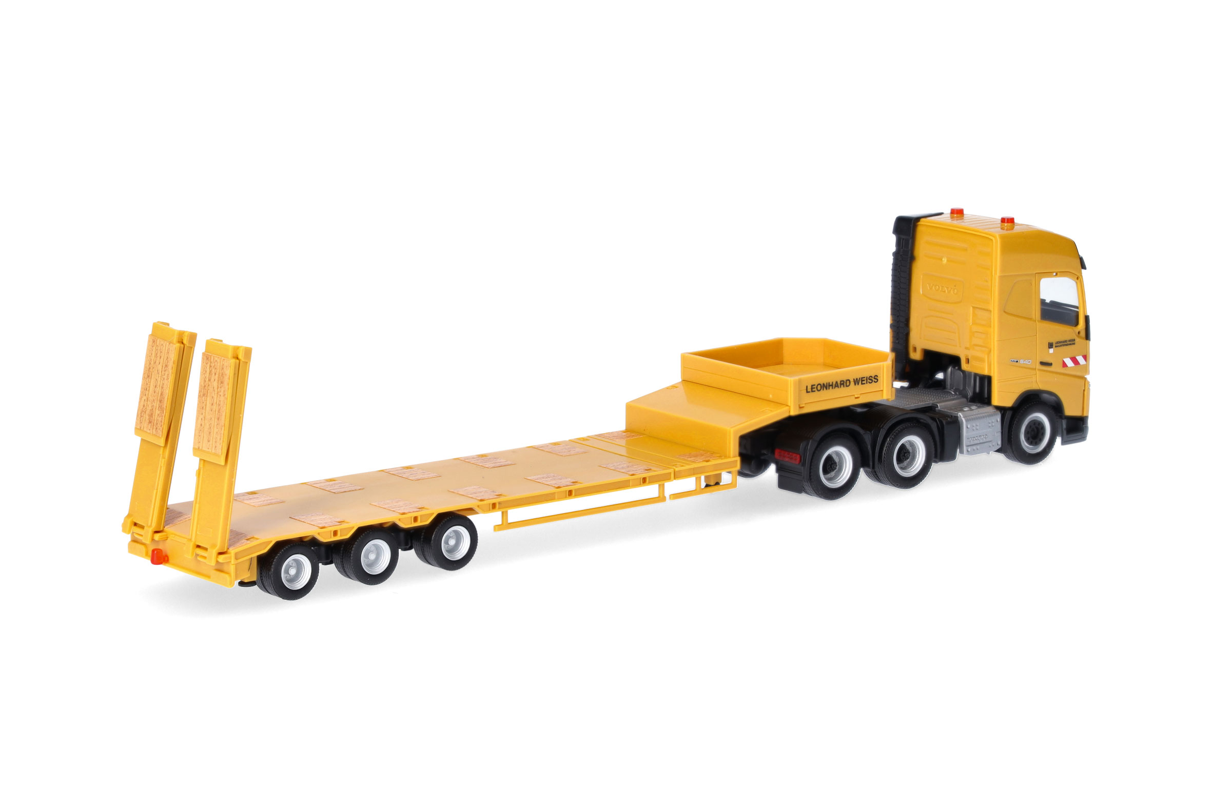 Herpa 958608 | Volvo FH GL 2013 Semitieflade-Sattelzug mit Rampen 3a/3a | Leonhard Weiss | 1:87