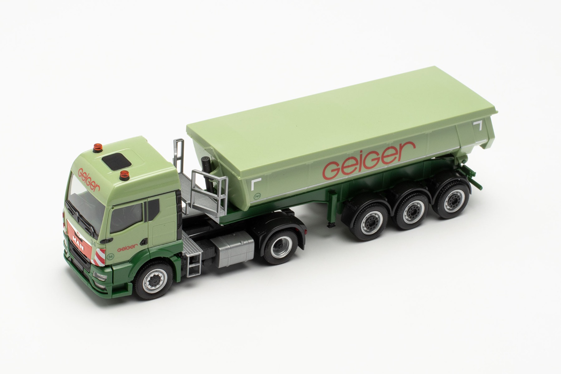 Herpa 948197 - MAN TGS TM Thermomulden-Sattelzug - Geiger. 1:87