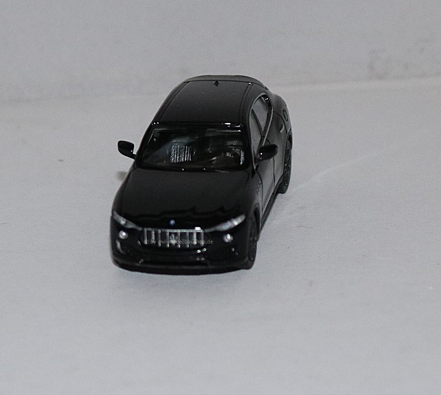 Minichamps 870123204 | Maserati Levante | 2018 | schwarz | 1:87