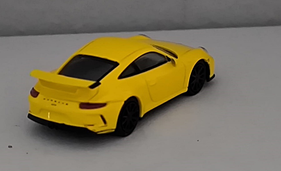 Minichamps 870067321 | Porsche 911 GT3 | 2017 | gelb | 1:87
