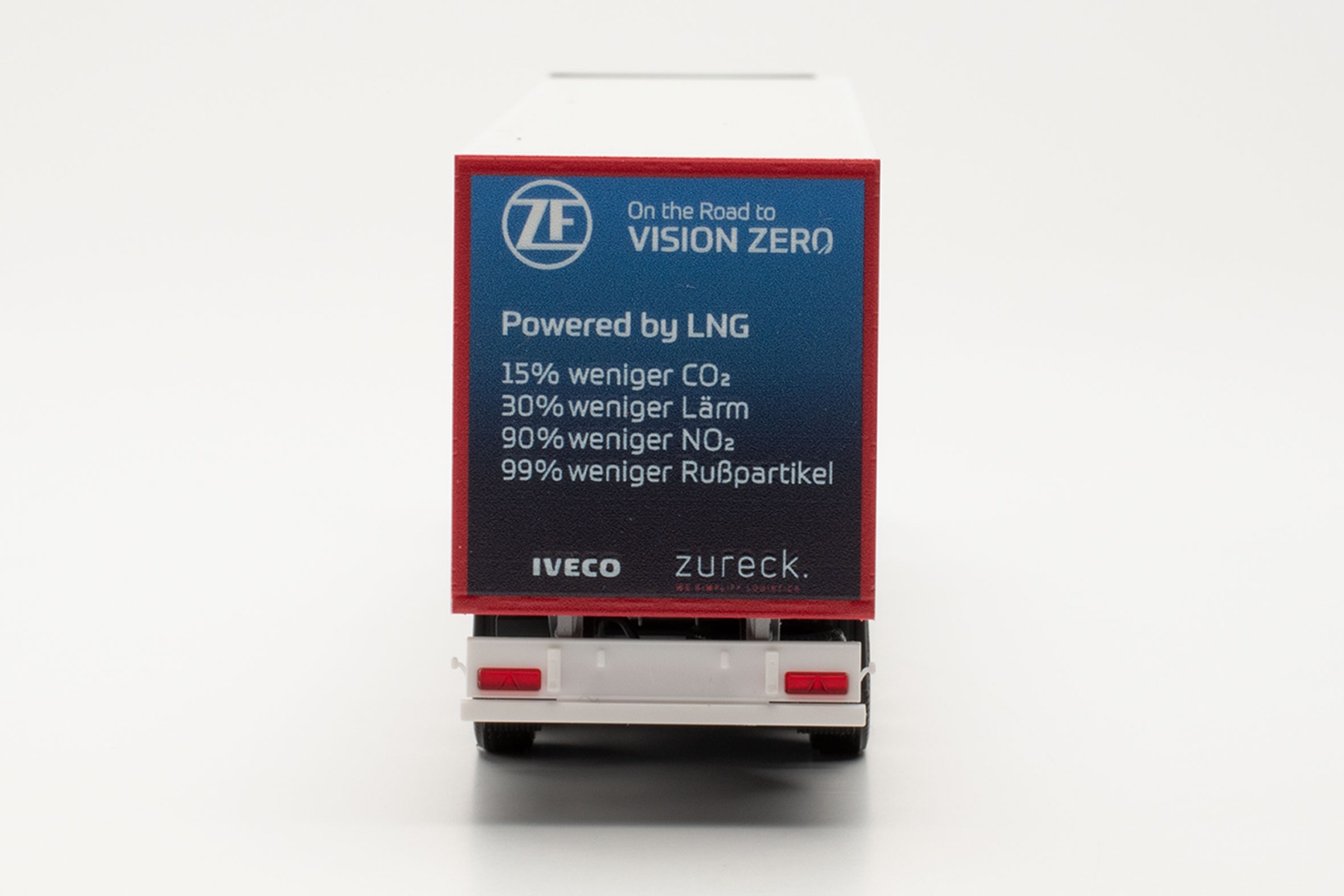 Herpa 948388 - Iveco S-Way LNG Koffer-Sattelzug - Zureck/Vision Zero. 1:87