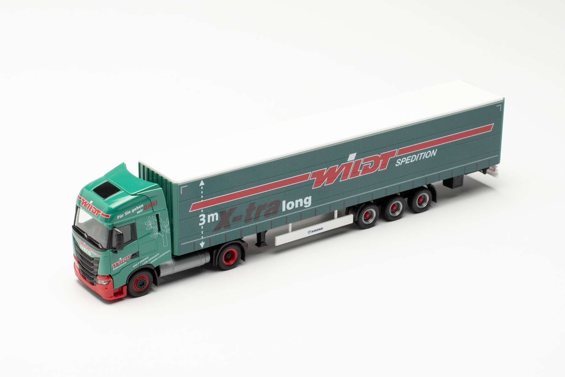 Herpa 314947 - Iveco S-Way LNG Gardinenplanen-Sattelzug 15 m - Wildt (Baden-Württemberg/Ettenheim). 1:87