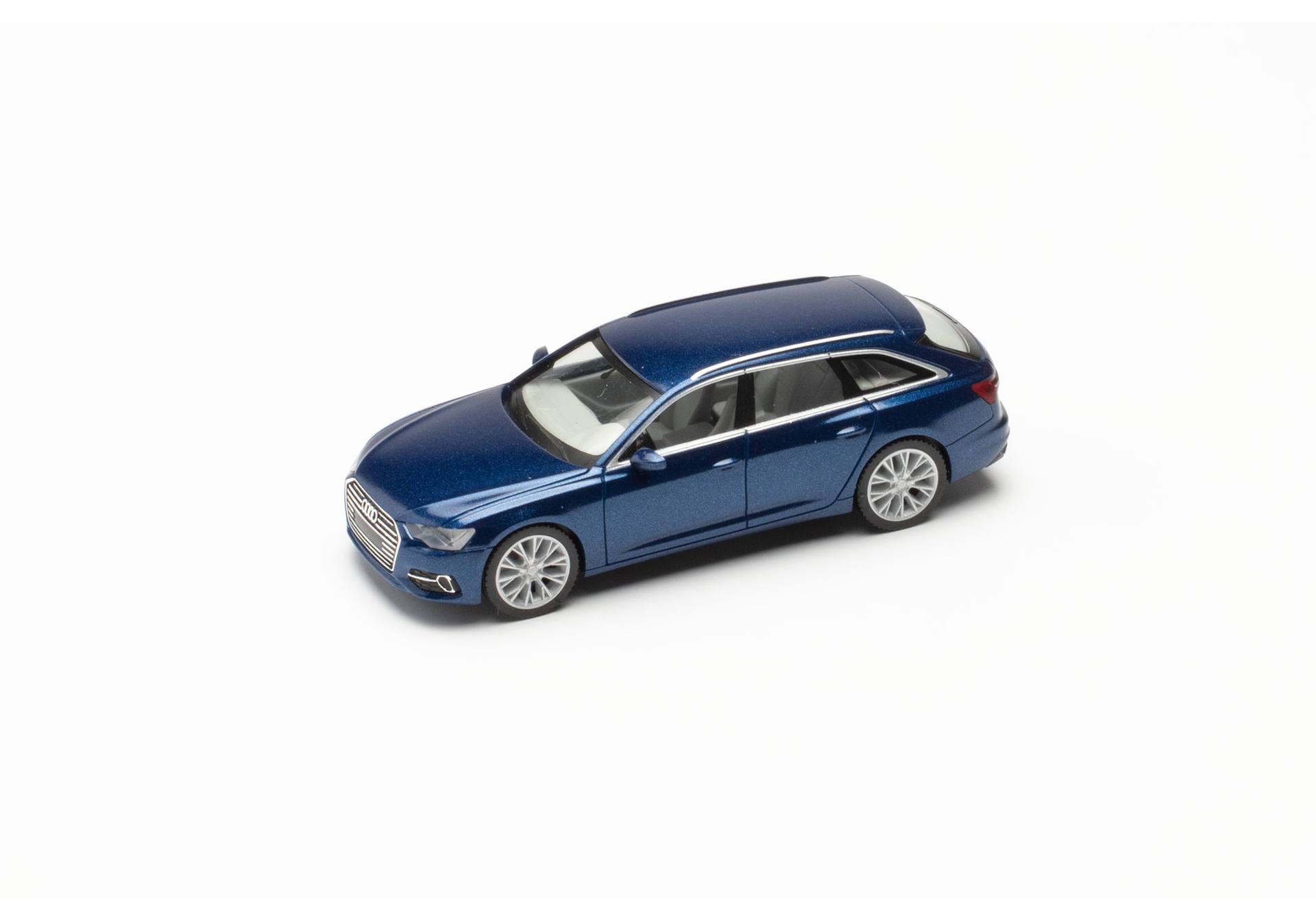 Herpa 430647-004 | Audi A6 Avant, sepangblau metallic | 1:87