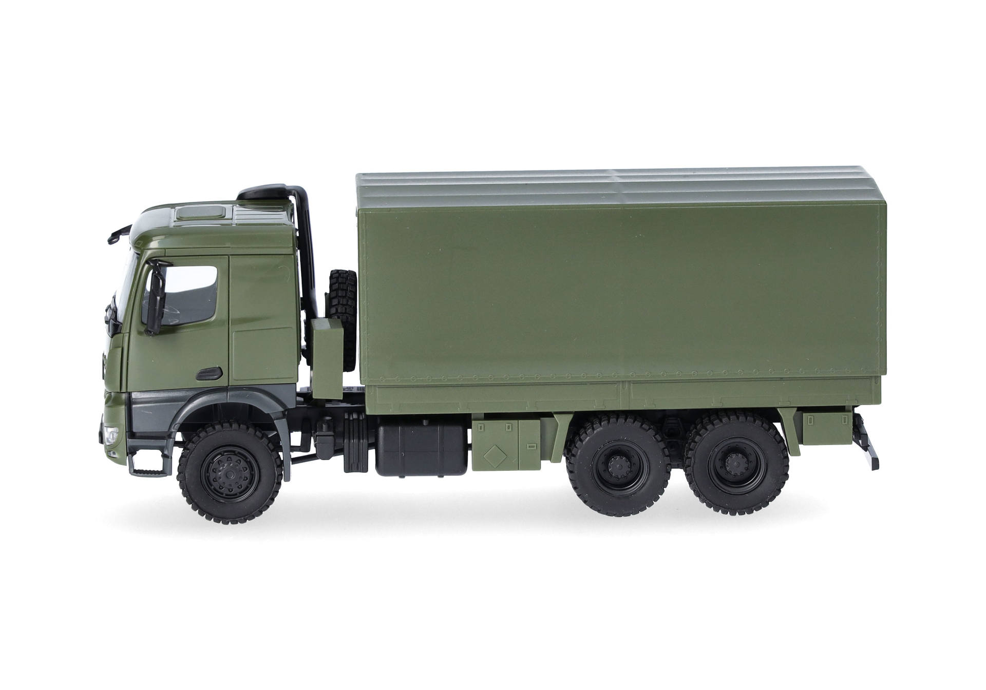 Herpa 747165 | Mercedes-Benz Arocs 6x6 Pritsche/Plane | undekoriert | 1:87