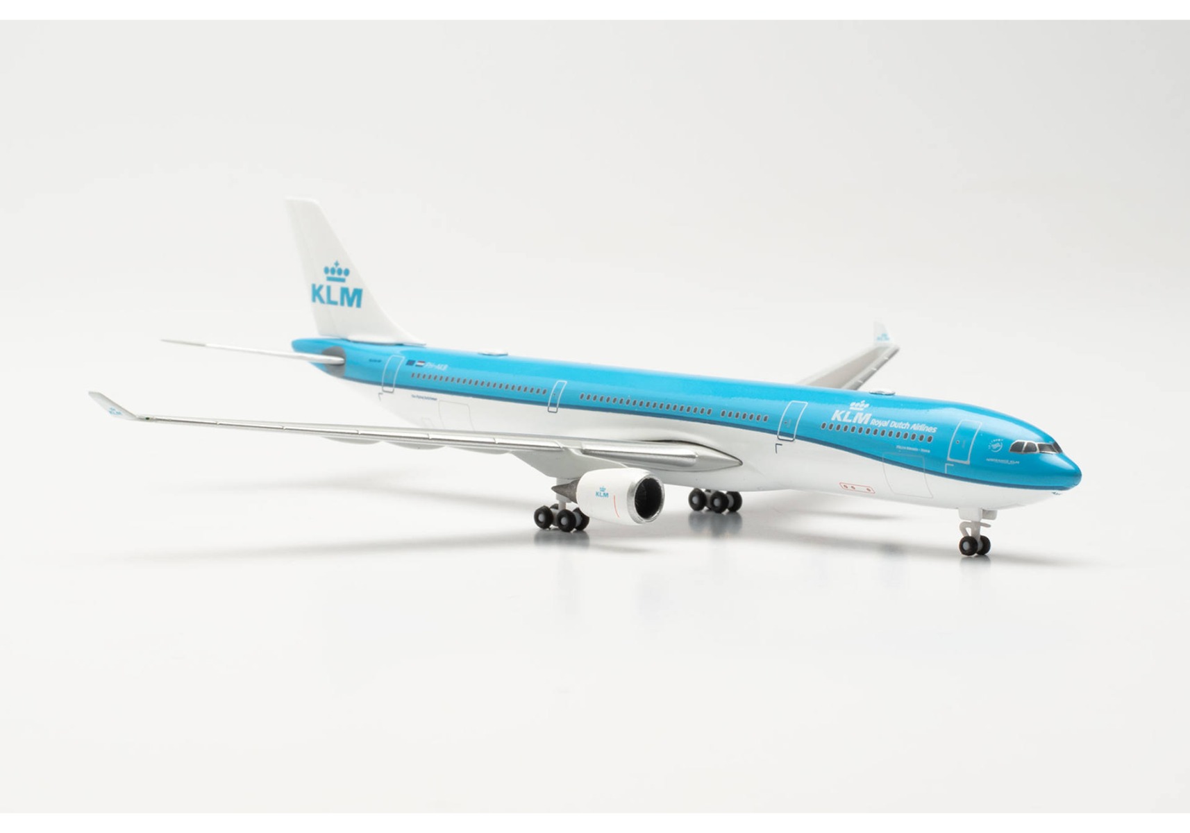 Herpa Wings 536721 | KLM | Airbus A330-300 | PH-AKB | Piazza Navona - Roma | 1:500