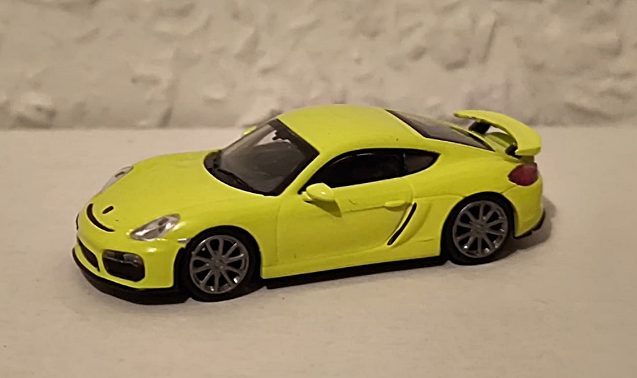 Minichamps 870066122 | Porsche Cayman GT4 | 2016 | Green | 1:87