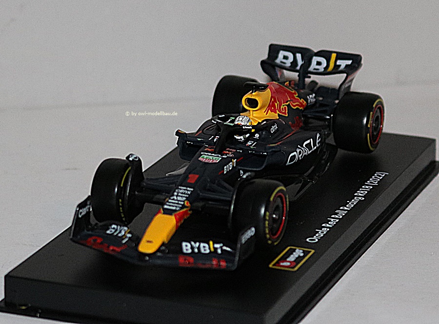 Bburago 18-36062-1 | Red Bull RB18 | Verstappen #1 | Signatures Series | 1:43