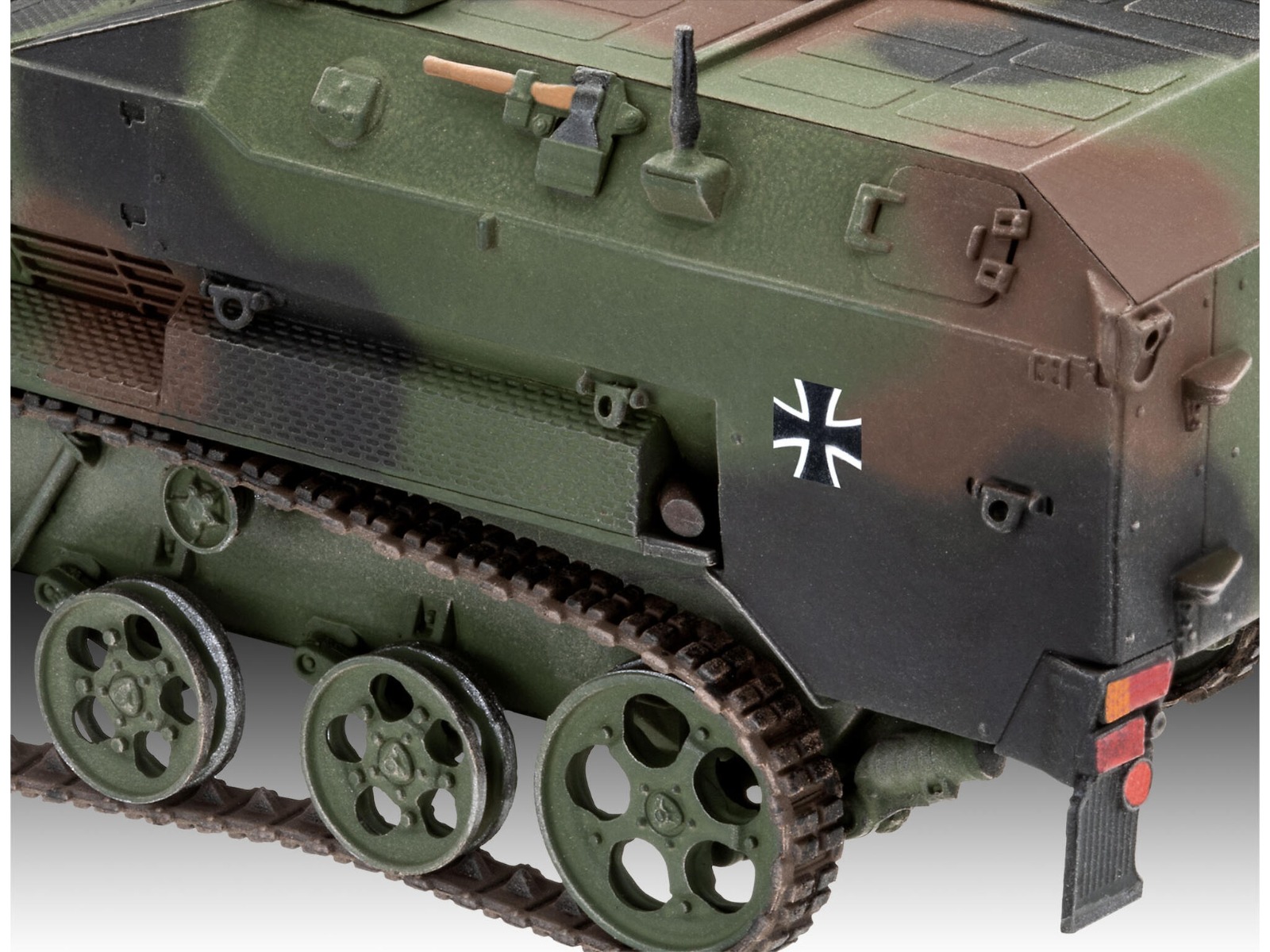 Revell 03336 - Wiesel 2 LeFlaSys BF/UF. 1:35