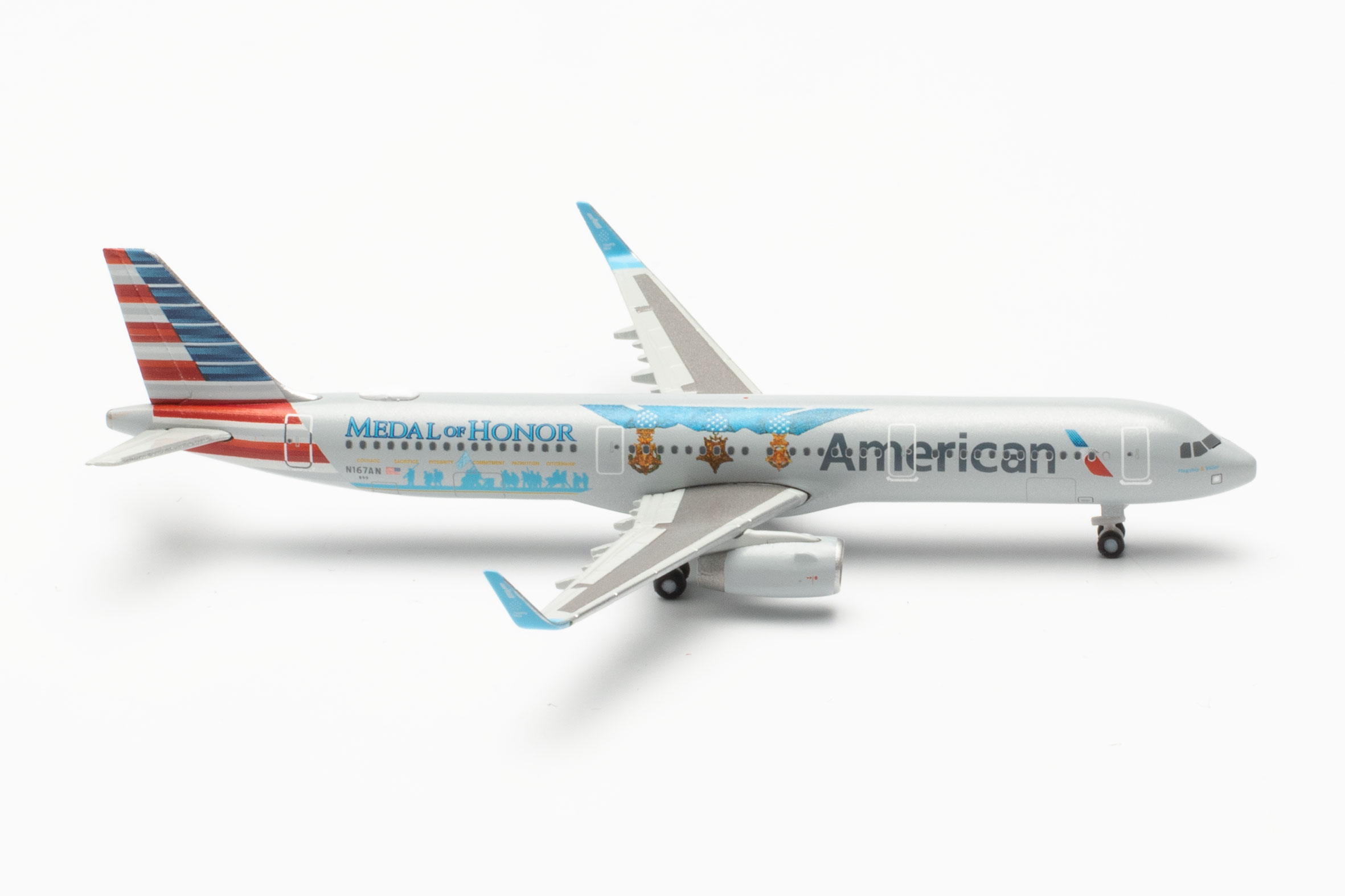 Herpa Wings 537162 | American Airlines Airbus A321 | Medal of Honor | N167AN "Flagship Valor" | 1:500
