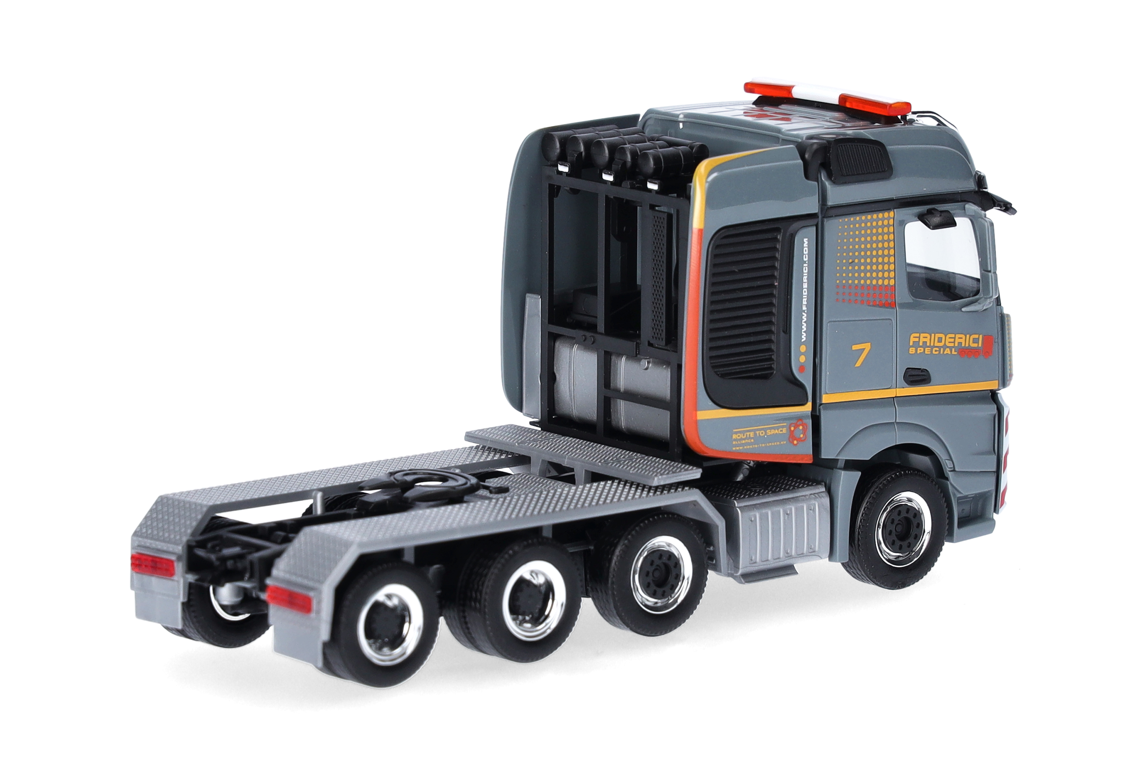 Herpa 317047 | MB Arocs Bigspace Schwerlast-Zugmaschine 4achs | Friderici | 1:87