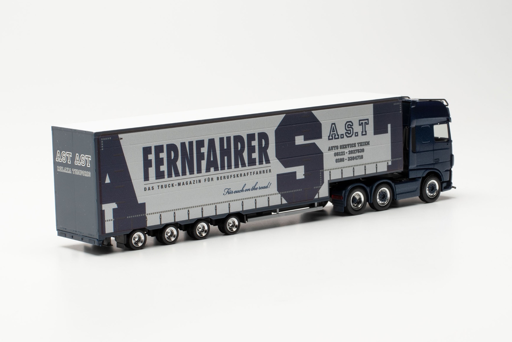 Herpa 314381 - DAF XF SSC Euro 6 Volumen-Sattelzug - A.S.T./Fernfahrer (Niedersachsen/Hildesheim). 1:87