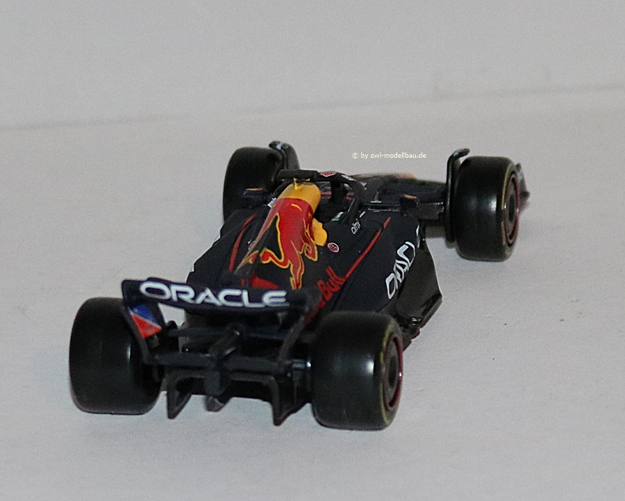 Bburago 18-38061-1 | Red Bull RB18 | Verstappen #1 | 1:43