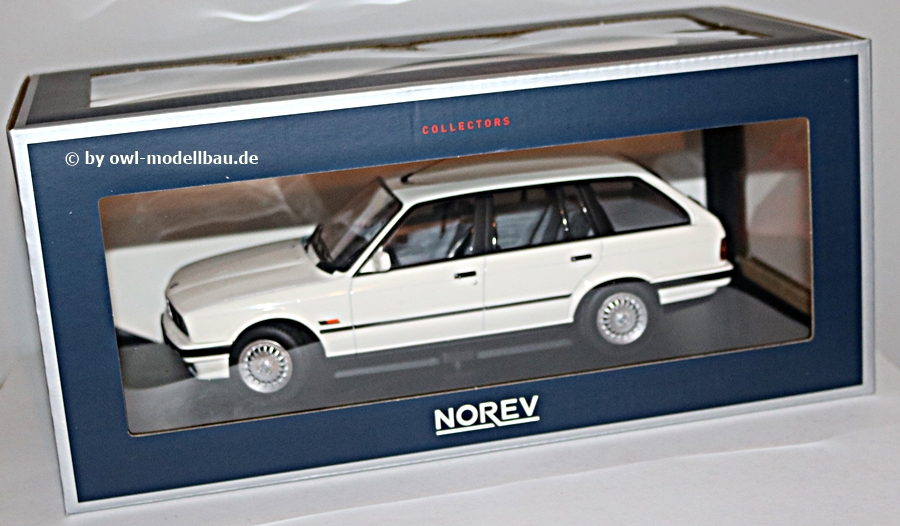 Norev 183217 -  BMW 325i Touring 1988 - weiß. 1:18.