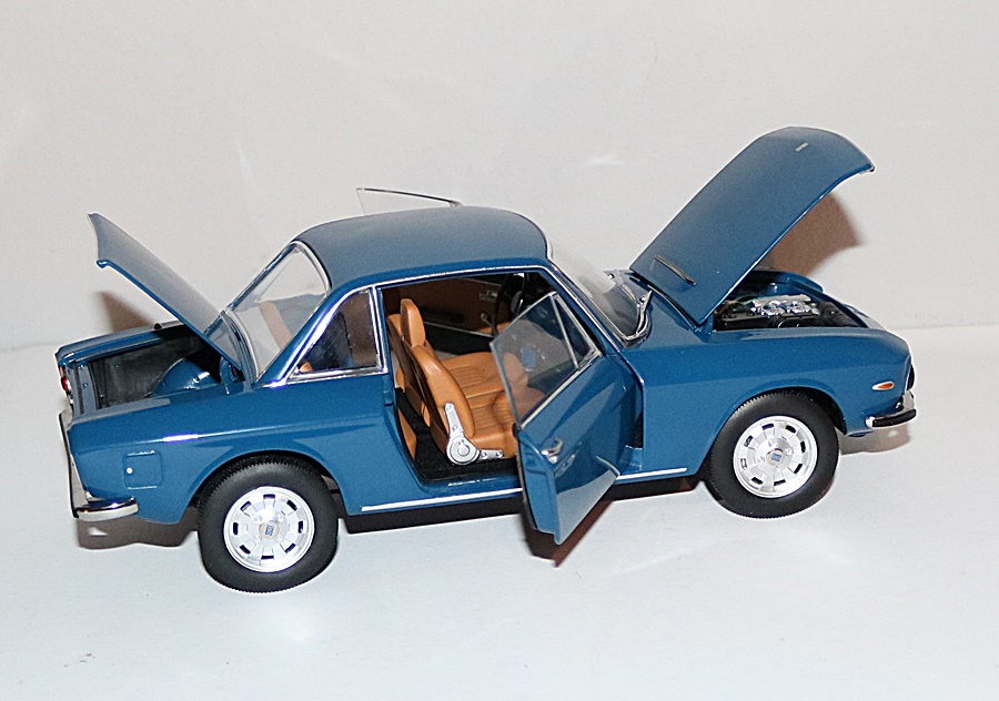Norev 187980 | Lancia Fulvia 3 | 1975 | blau | 1:18