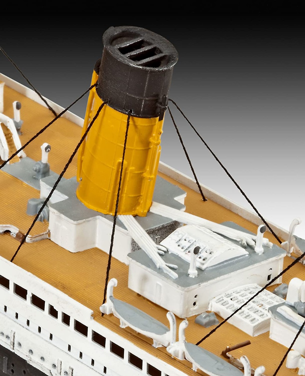 Revell 05727 - Geschenkset R.M.S. Titanic 1:700/1:1200
