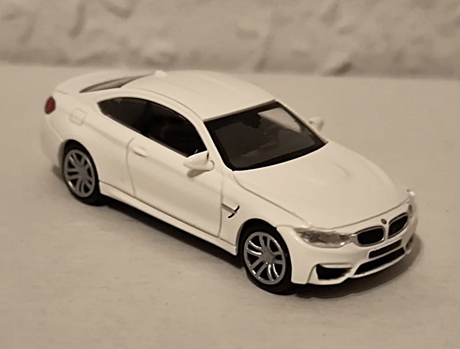 Minichamps 870027204 | BMW M4 | 2015 | Weiß | 1:87