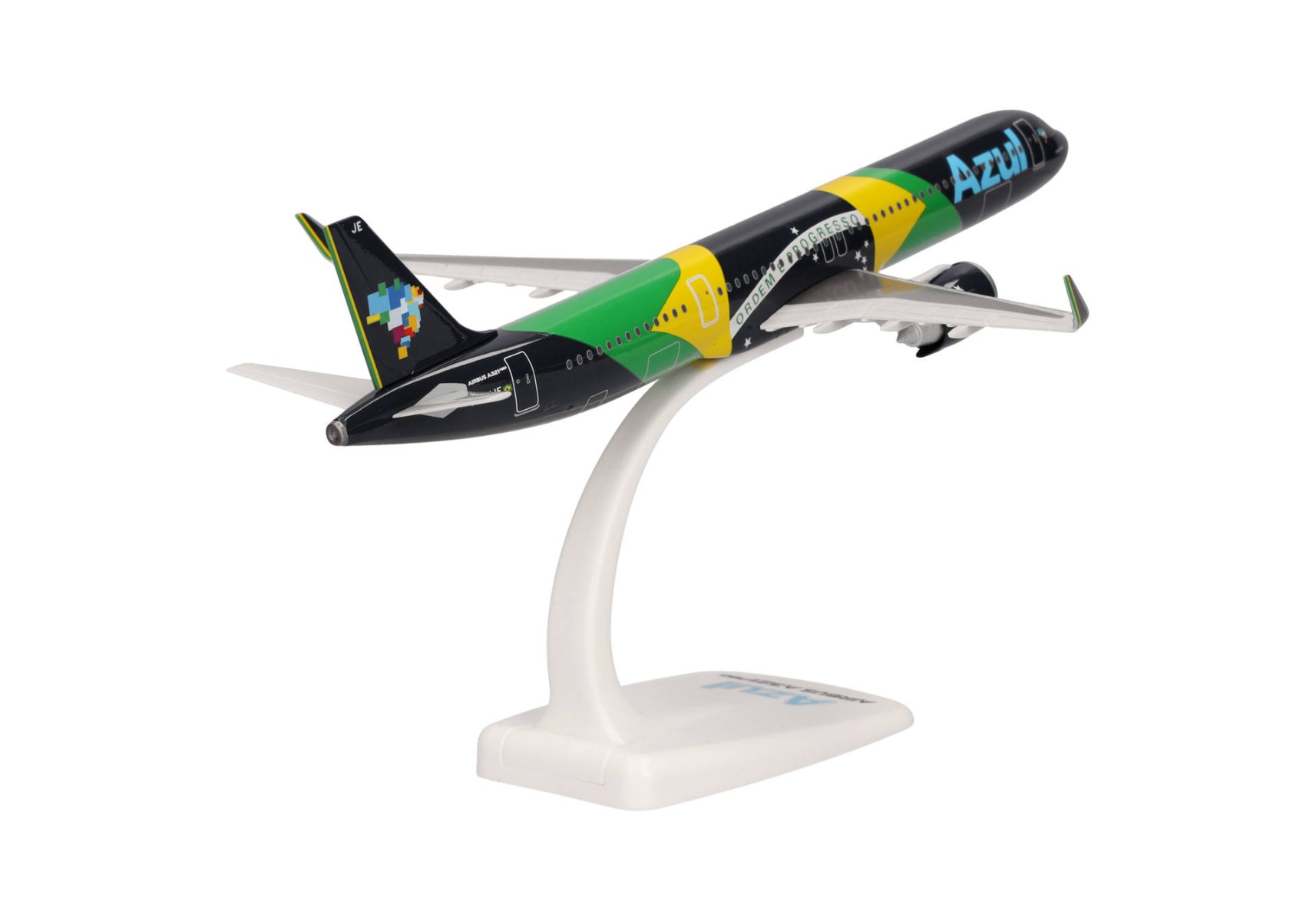 Herpa Wings SF 613682 | Azul Brazilian Airlines | Airbus A321neo | Brazilian Flag livery | PR-YJE | 1:200