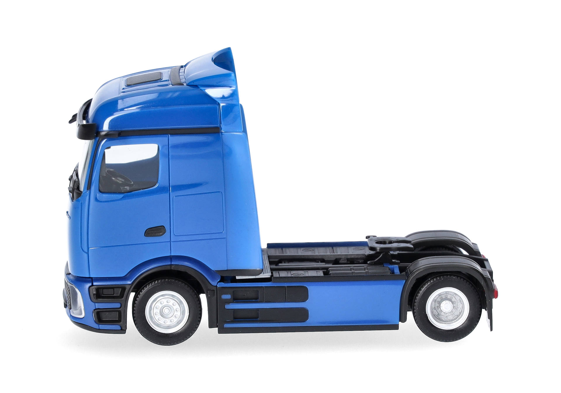 Herpa 318204-003 | MB eActros 600 ProCabin Streamspace Zugmaschine 2achs | blau | 1:87